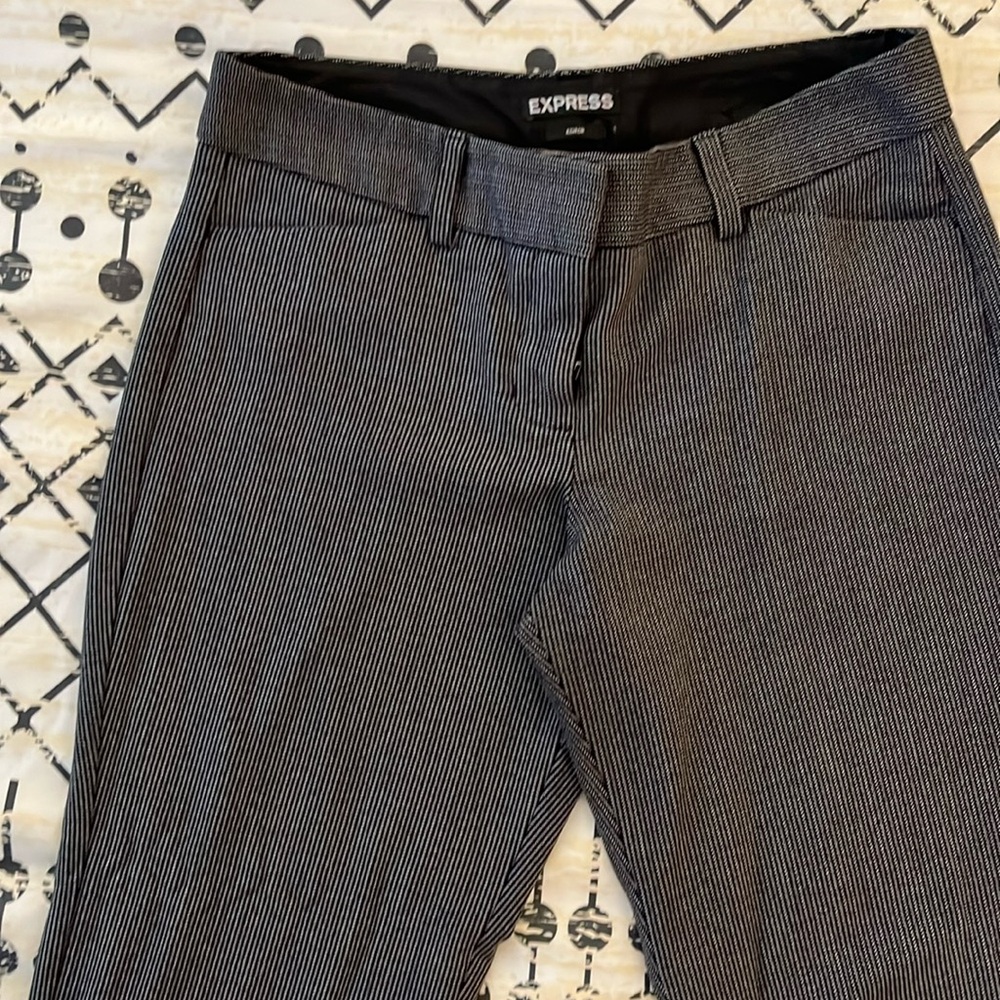 Sold🛍️🛍️Women’s Express 2R Editor pant!